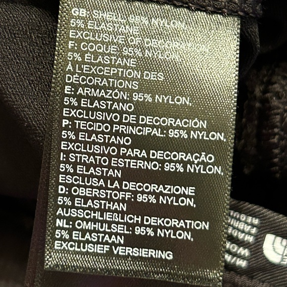 The North Face Women’s Capri Joggers Size Medium - Picture 9 of 12